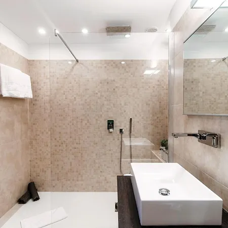 Apartment The By Quokka 360 - Next To Lido Di *