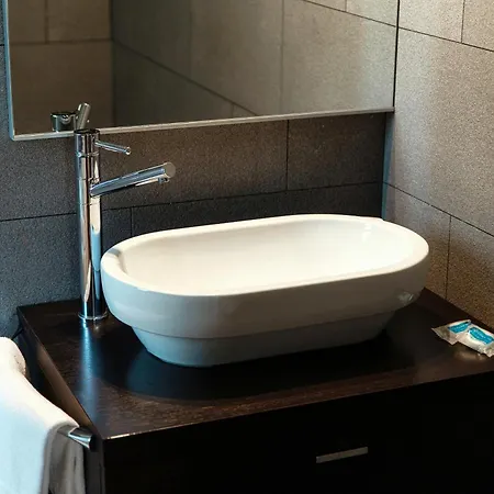 Apartment The By Quokka 360 - Next To Lido Di *